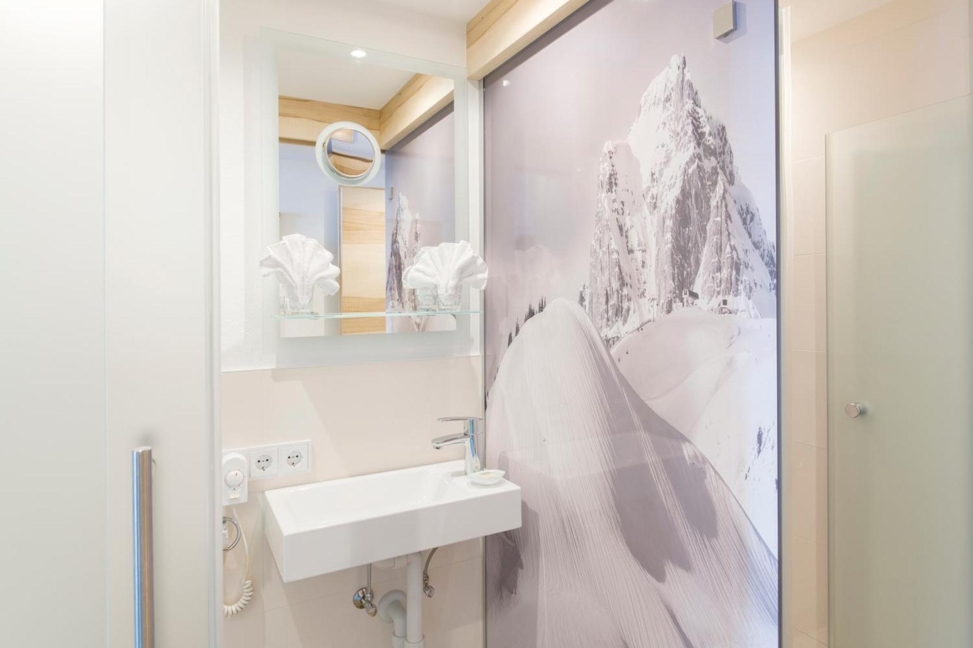 Hotel Anemone Лех ам Алберг Стая снимка